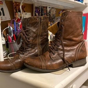 Steve Madden leather motto boots